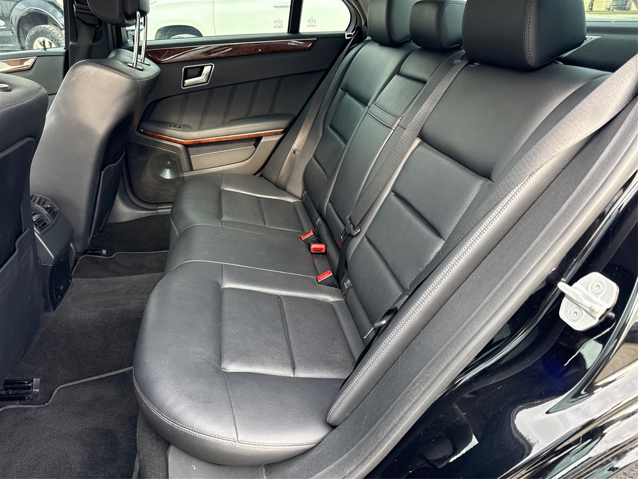 Mercedes-Benz E-Class E350 4MATIC Sedan 2012