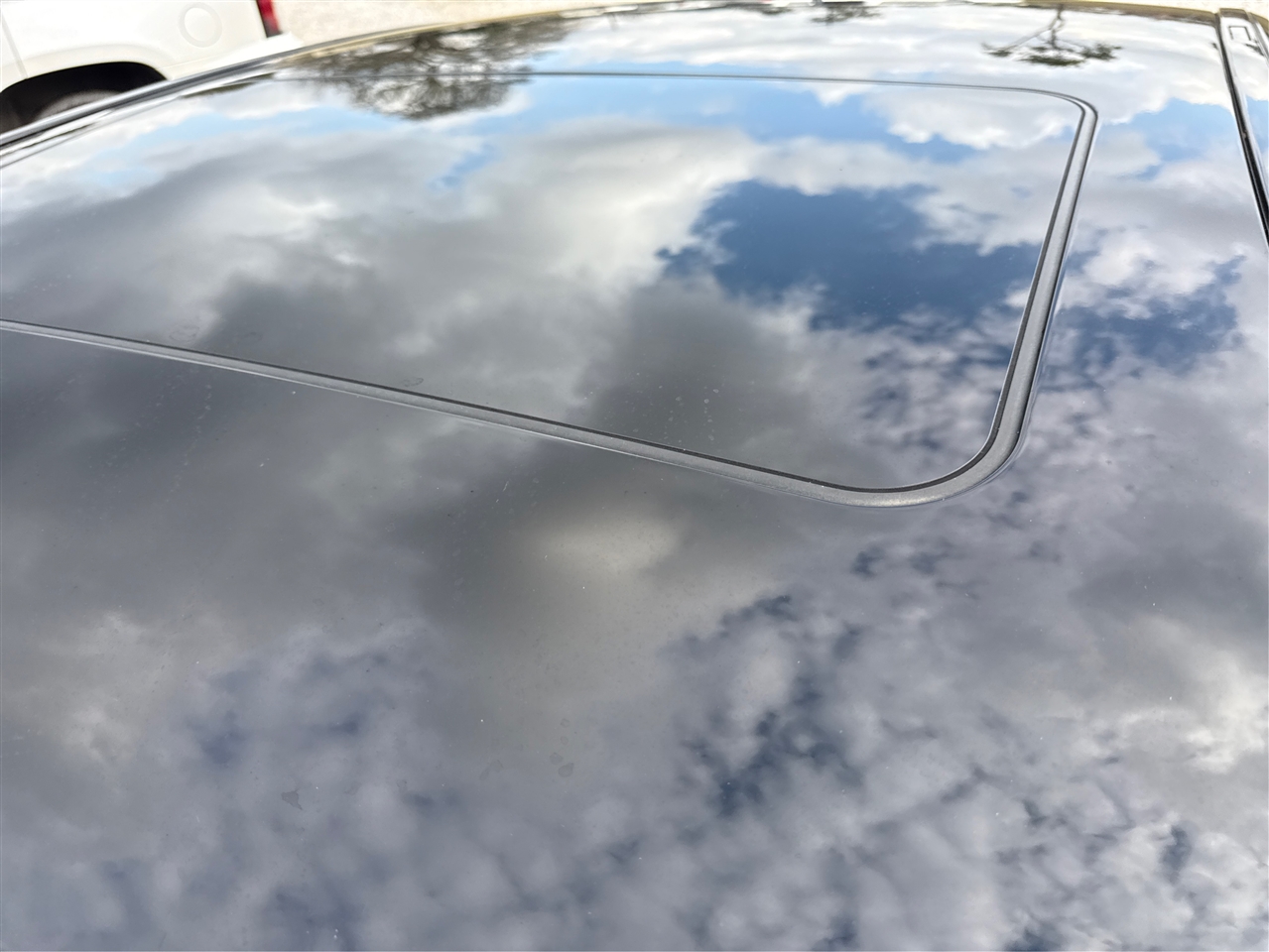 Mercedes-Benz E-Class E350 4MATIC Sedan 2012