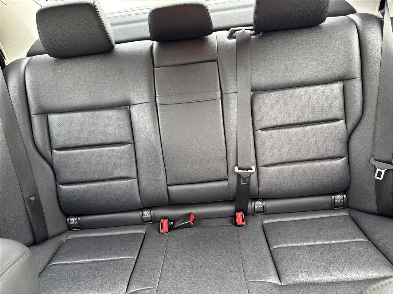 Mercedes-Benz E-Class E350 4MATIC Sedan 2012