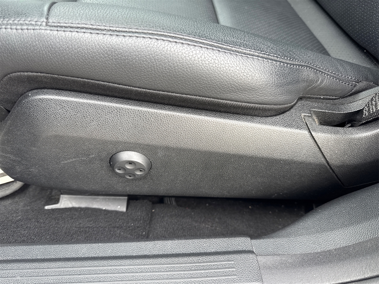 Mercedes-Benz E-Class E350 4MATIC Sedan 2012