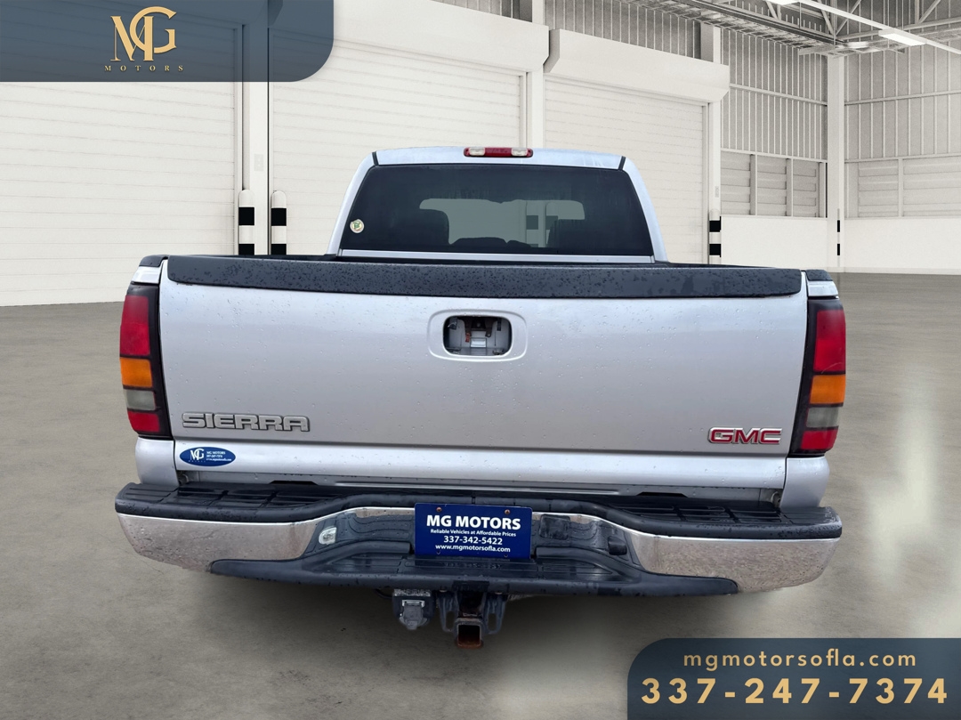 GMC Sierra 1500 SLE Crew Cab Short Bed 4WD 2005