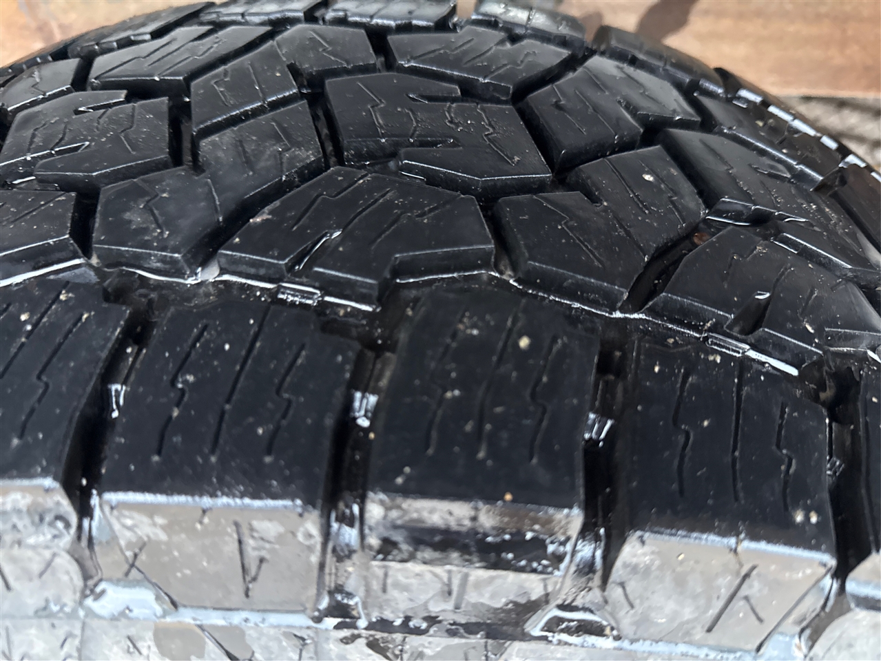 GMC Sierra 1500 SLE Crew Cab Short Bed 4WD 2005