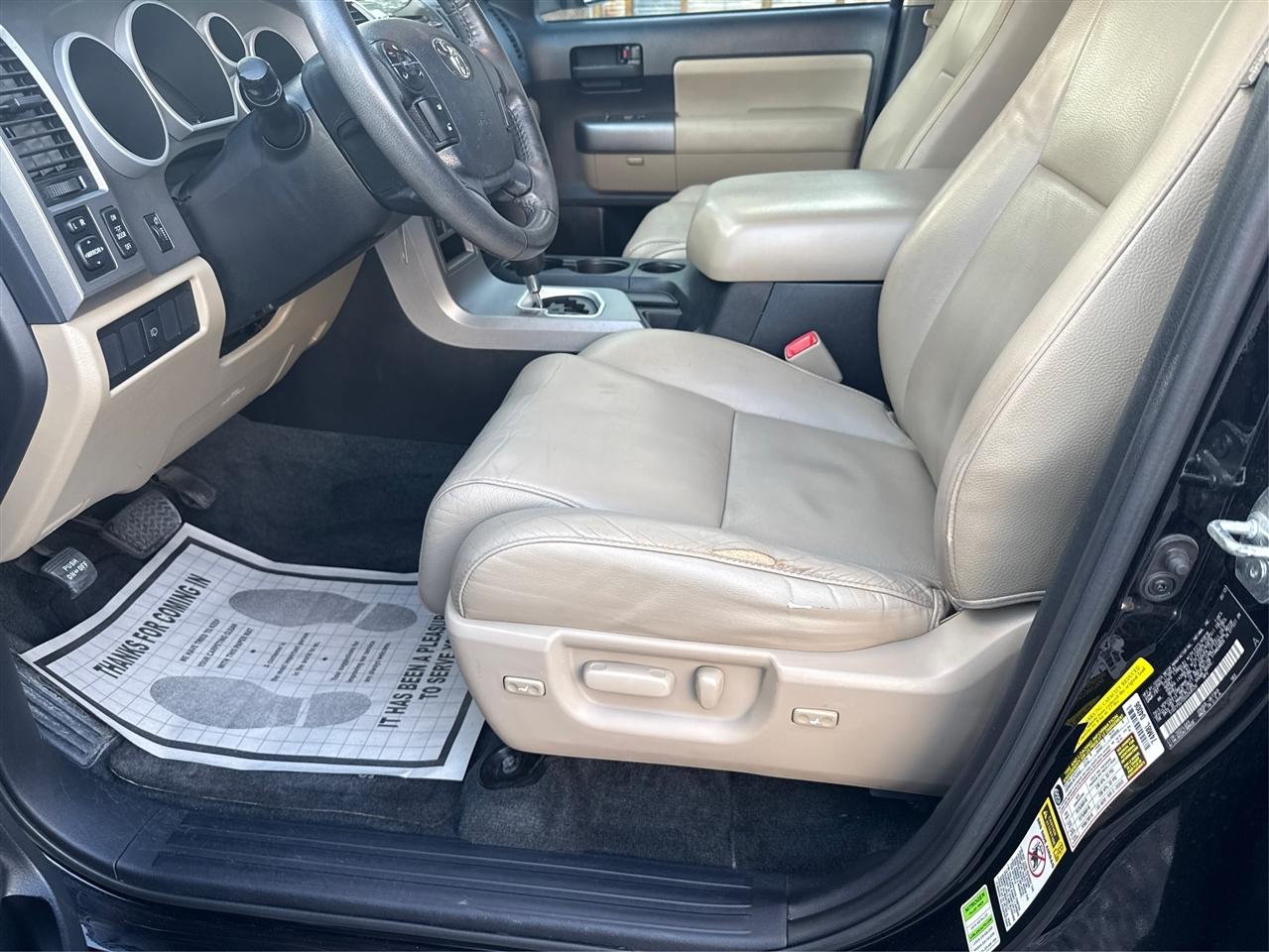 Toyota Sequoia SR5 5.7L 2WD 2013