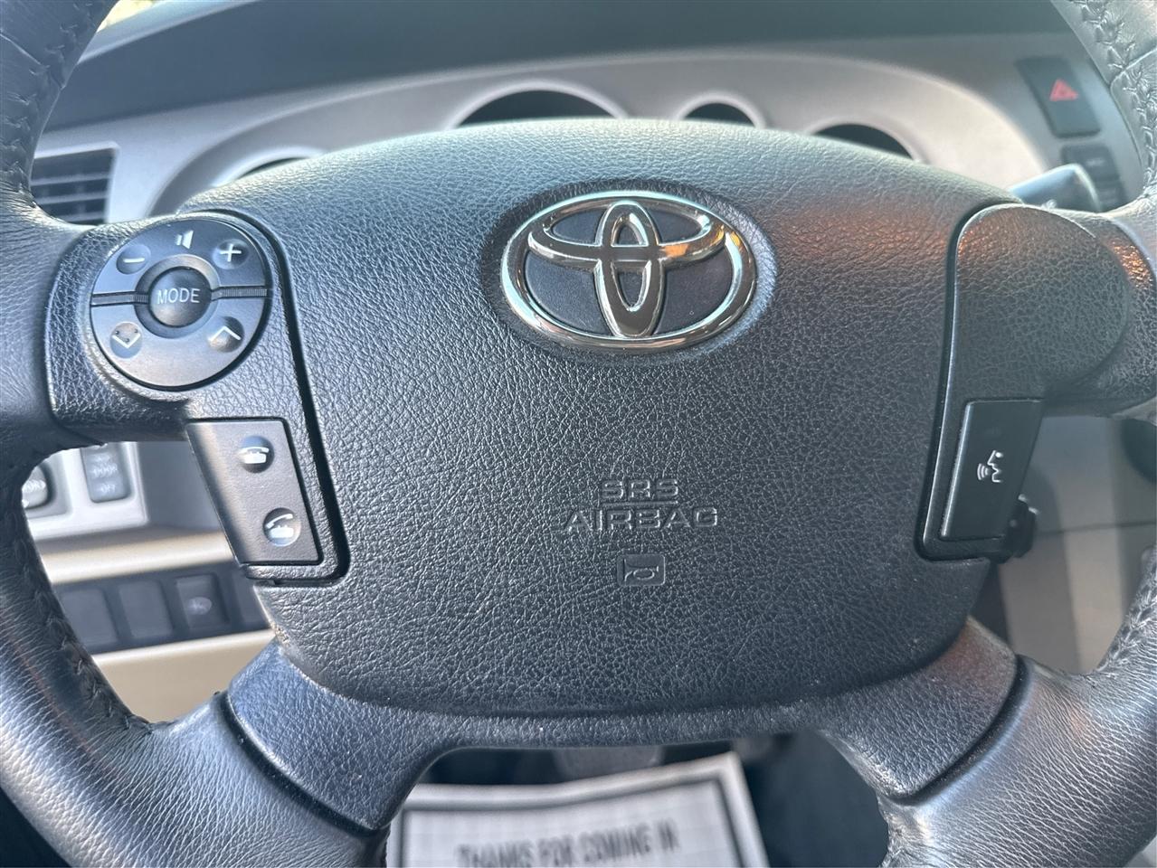 Toyota Sequoia SR5 5.7L 2WD 2013