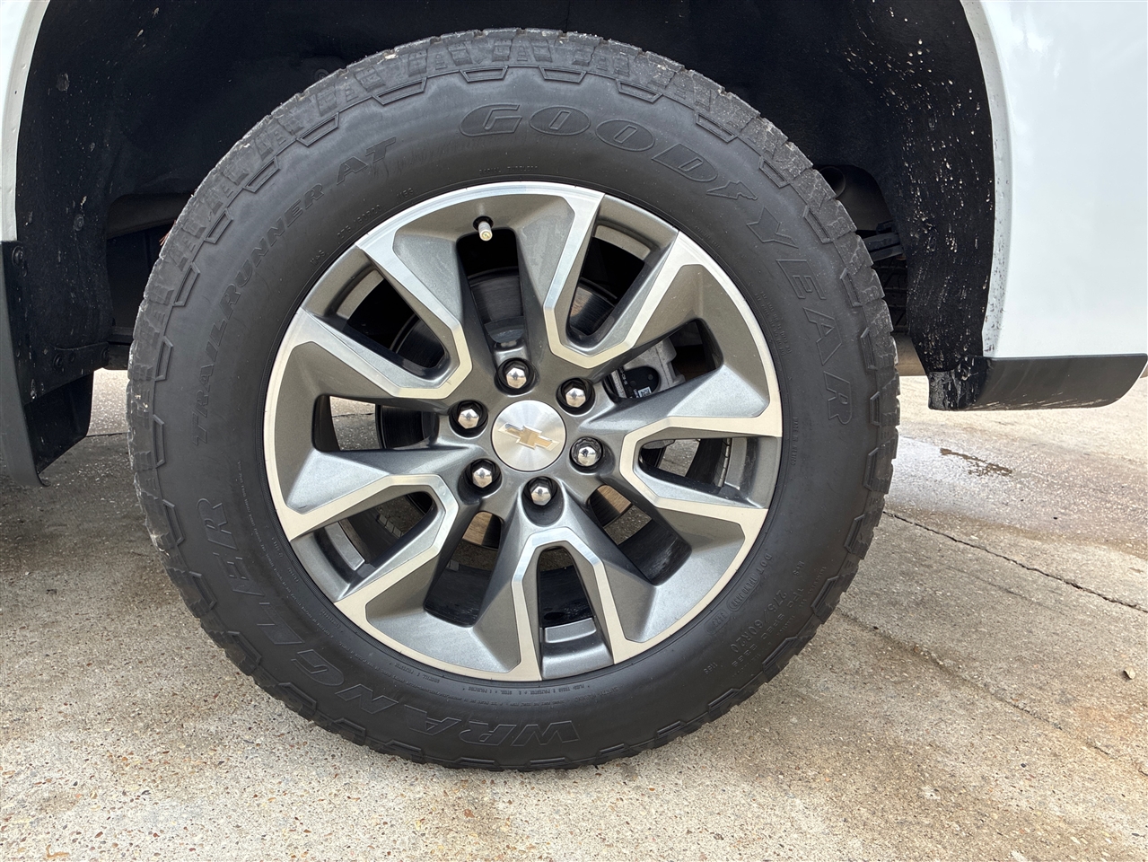 Chevrolet Silverado 1500 LT Crew Cab 4WD 2024