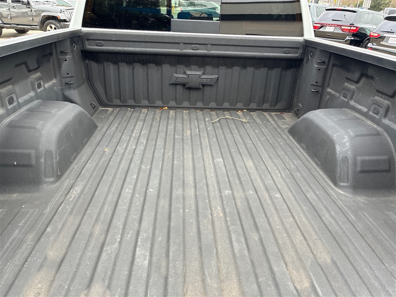 Chevrolet Silverado 1500 LT Crew Cab 4WD 2024