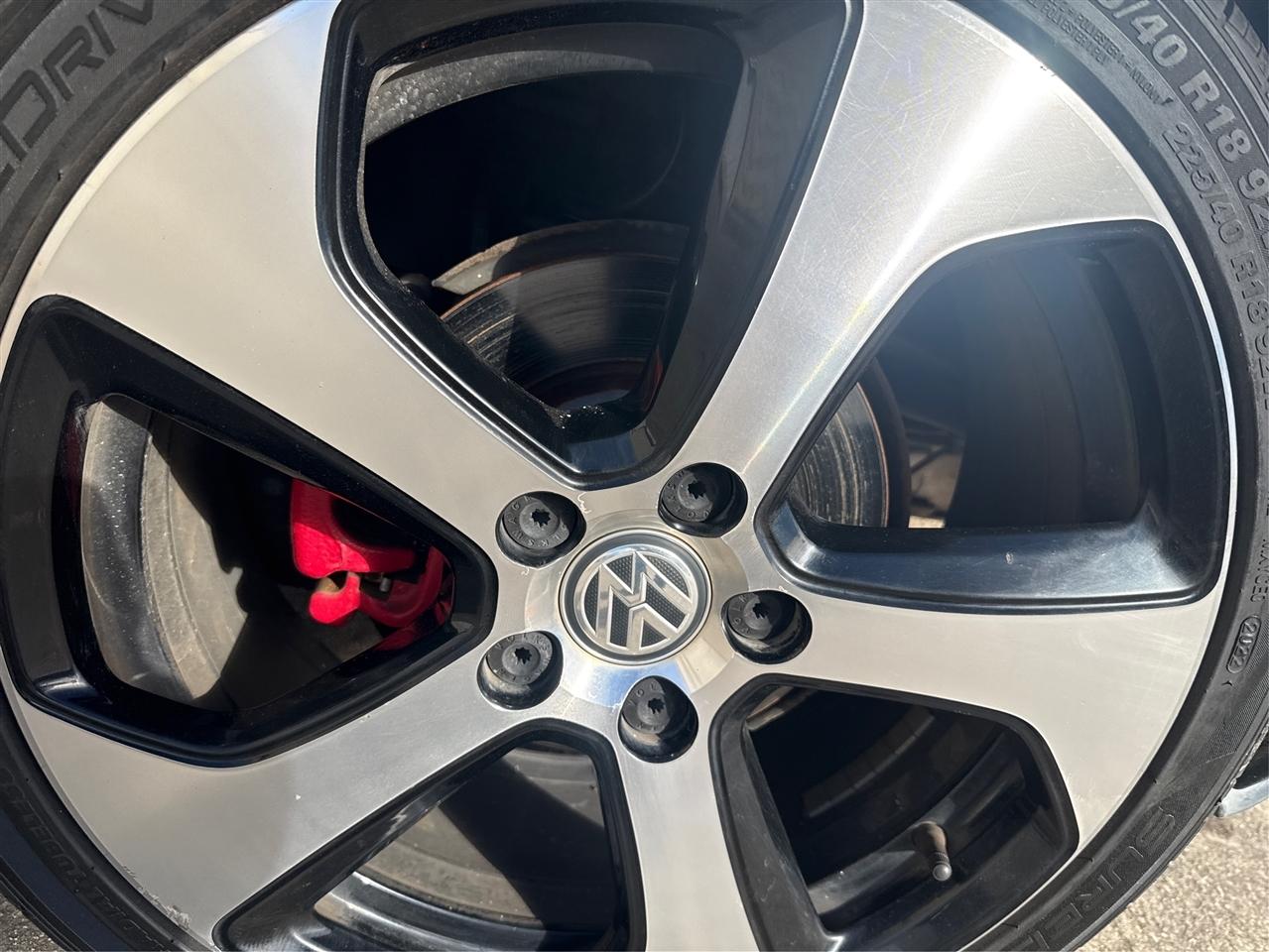 Volkswagen GTI S 6A 4-Door 2015