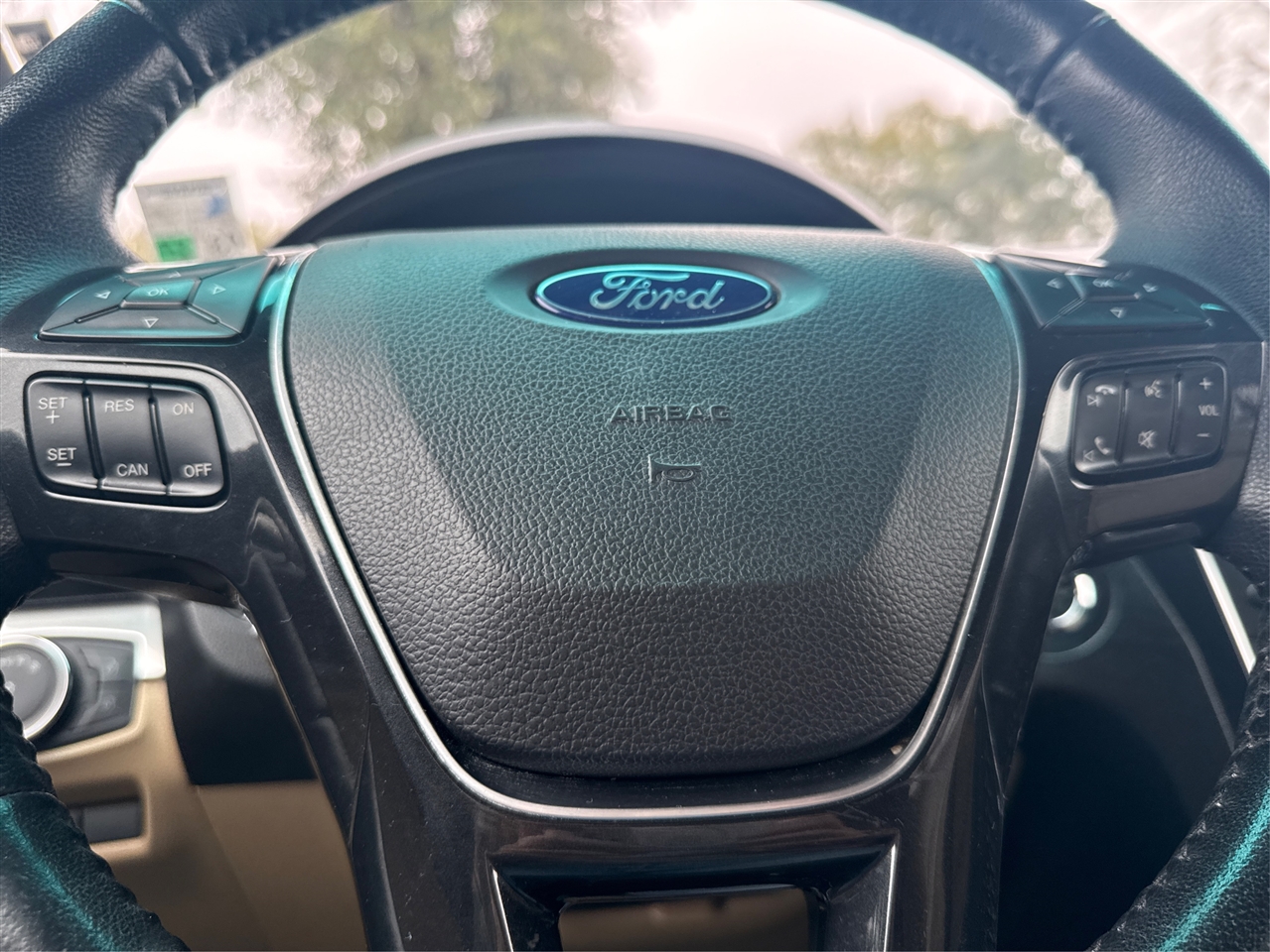 Ford Explorer Limited FWD 2017