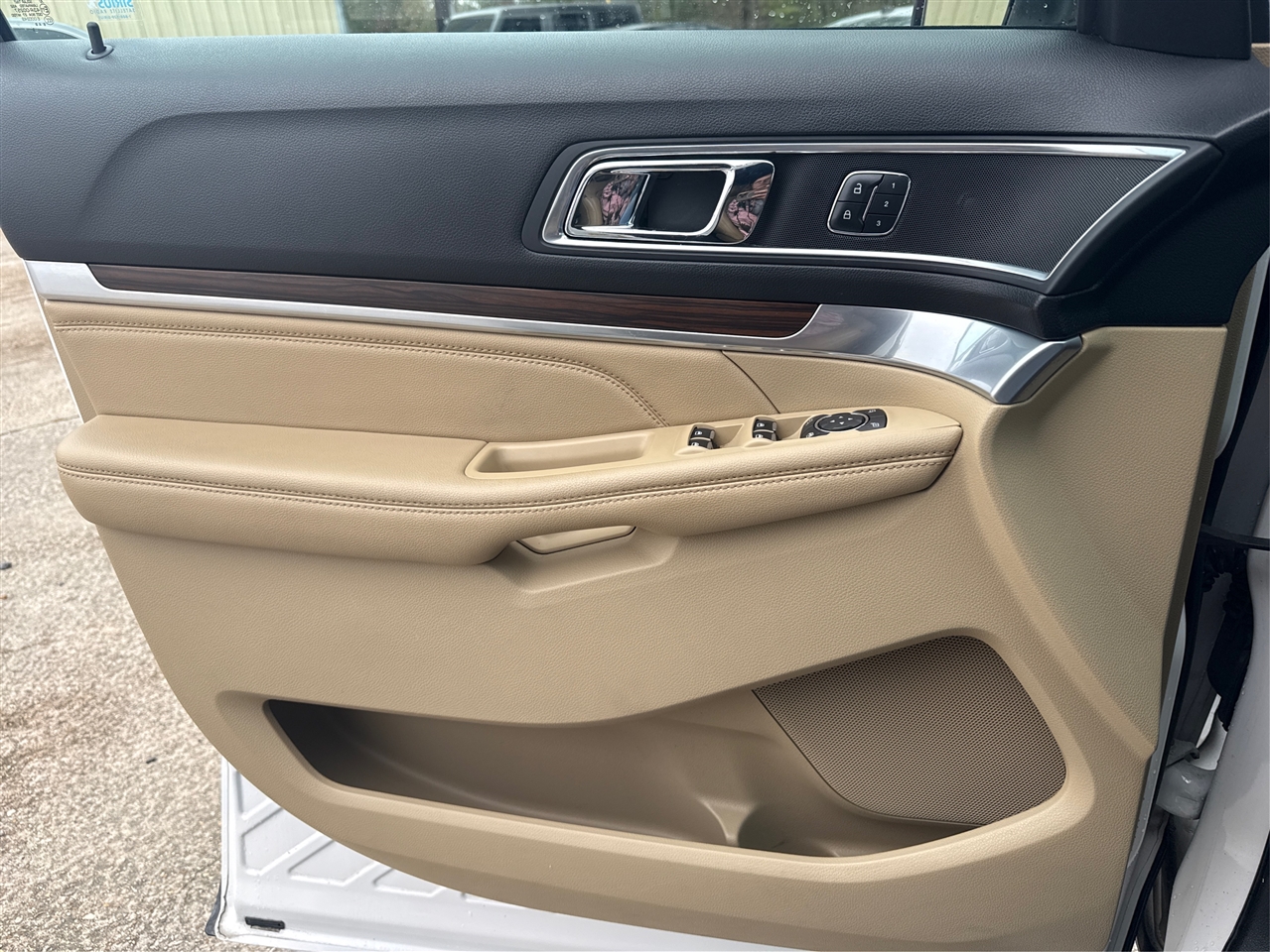 Ford Explorer Limited FWD 2017