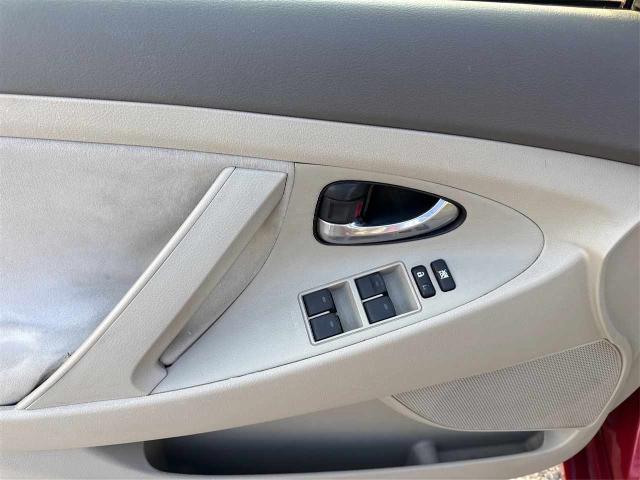 Toyota Camry LE 2010