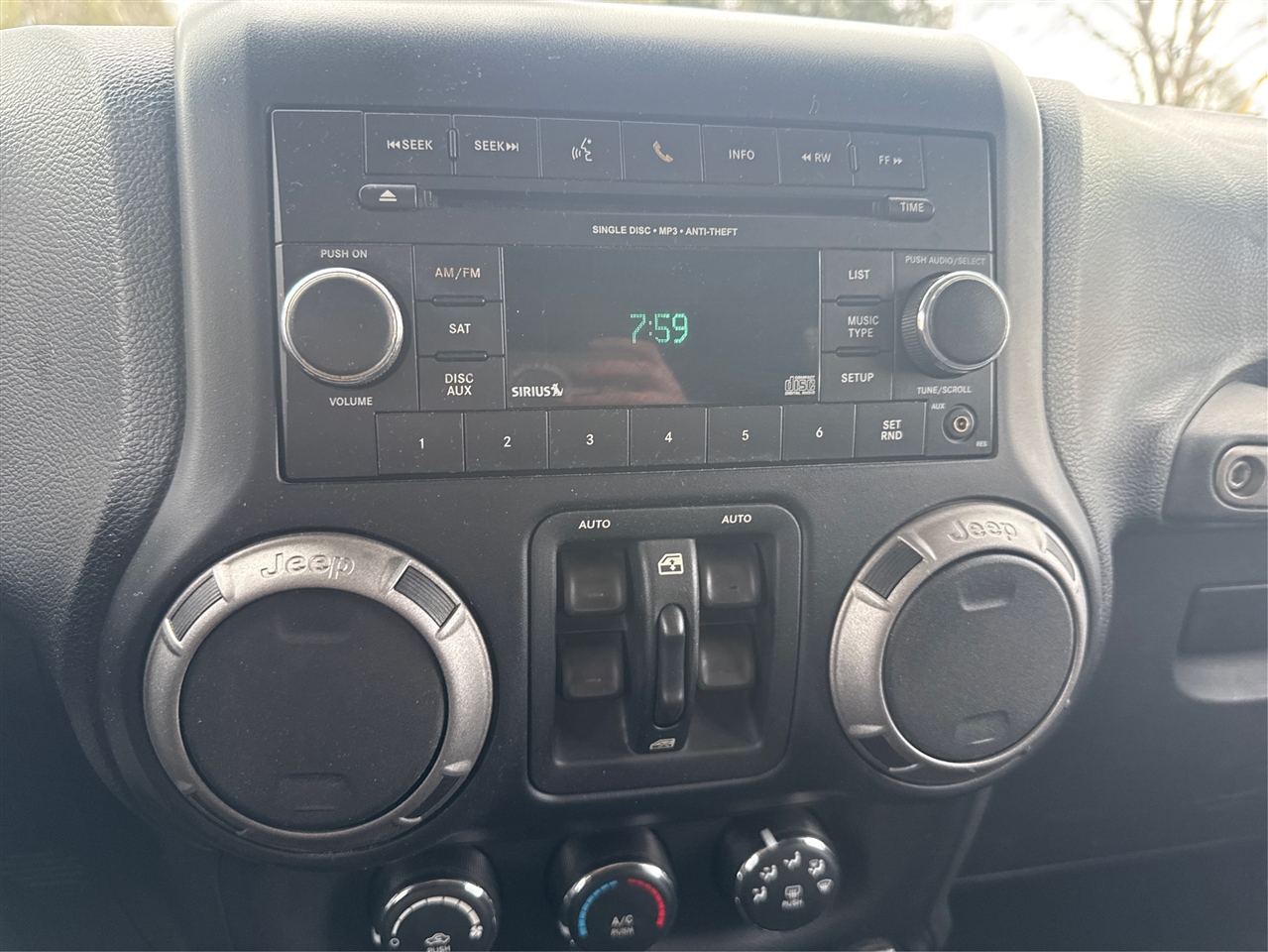 Jeep Wrangler Unlimited Sport 4WD 2012