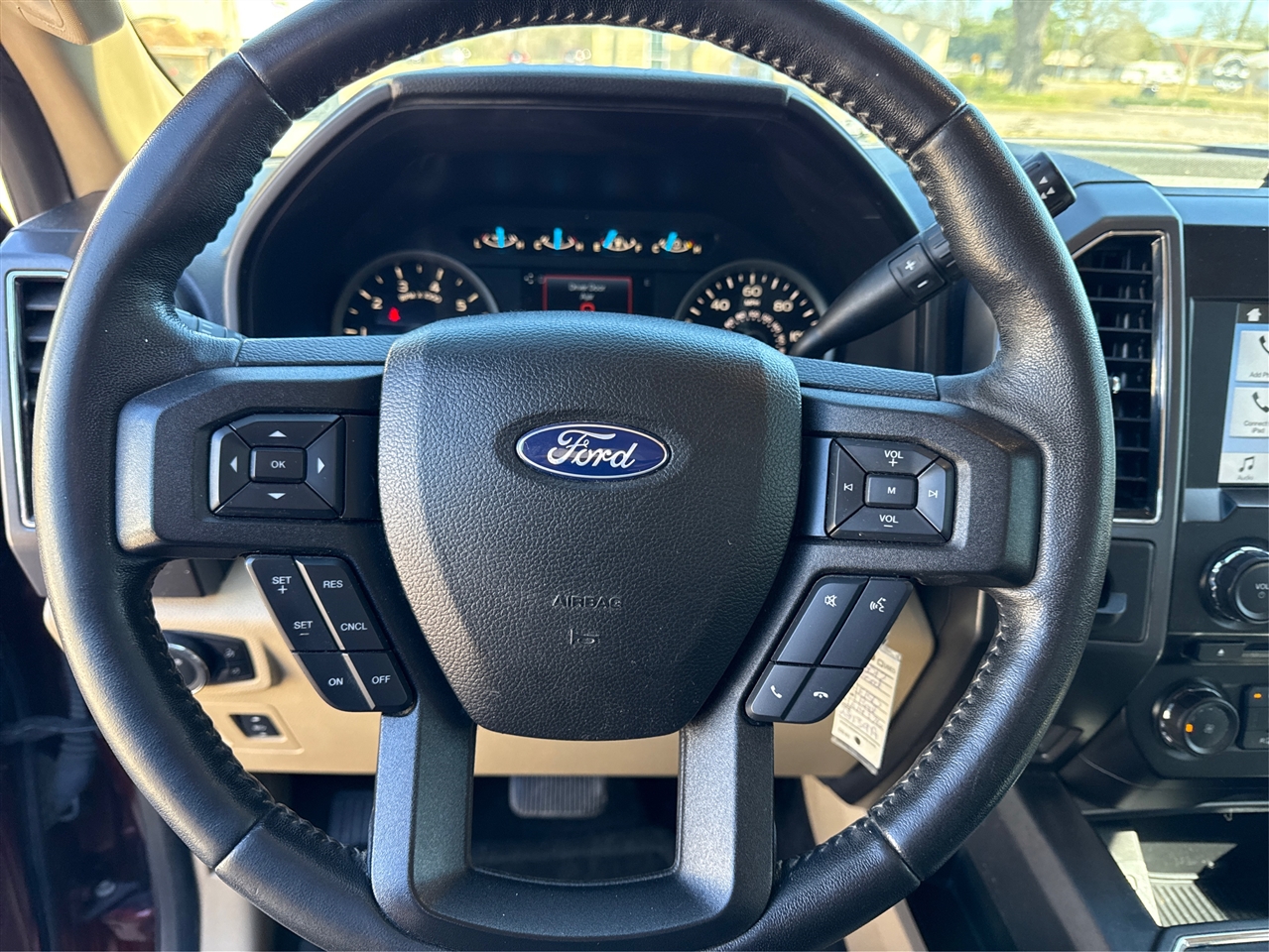 Ford F-150 XLT SuperCrew 5.5-ft. Bed 2WD 2017