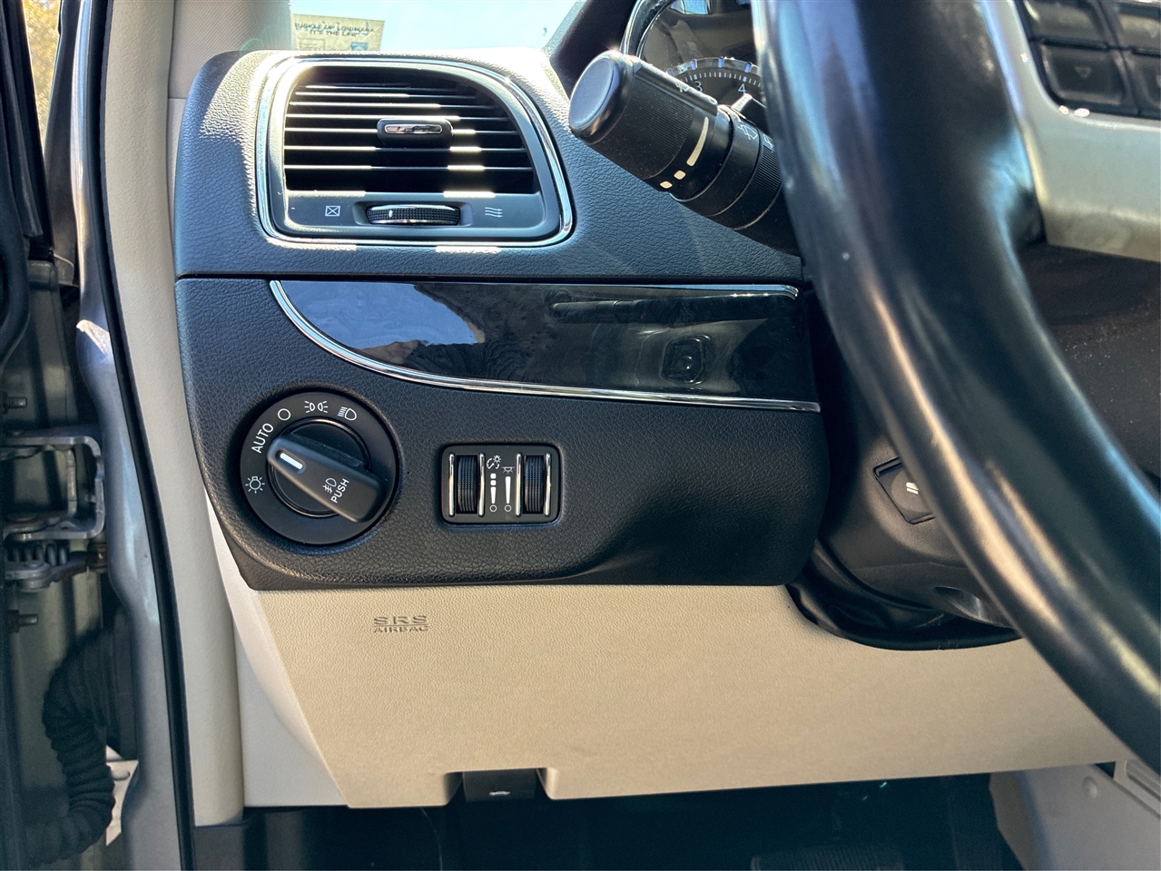 Chrysler Town & Country Limited Platinum 2015