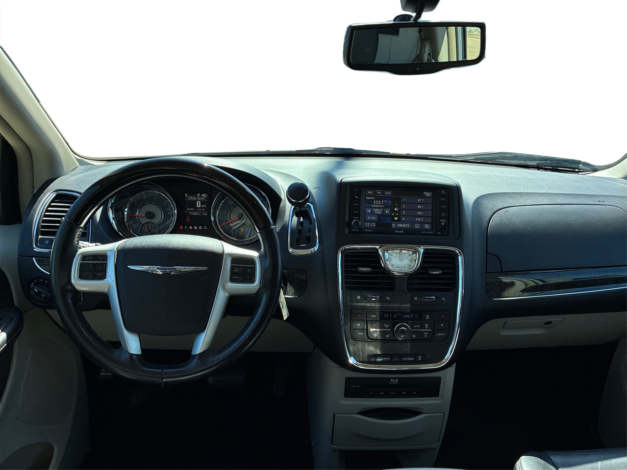 Chrysler Town & Country Limited Platinum 2015