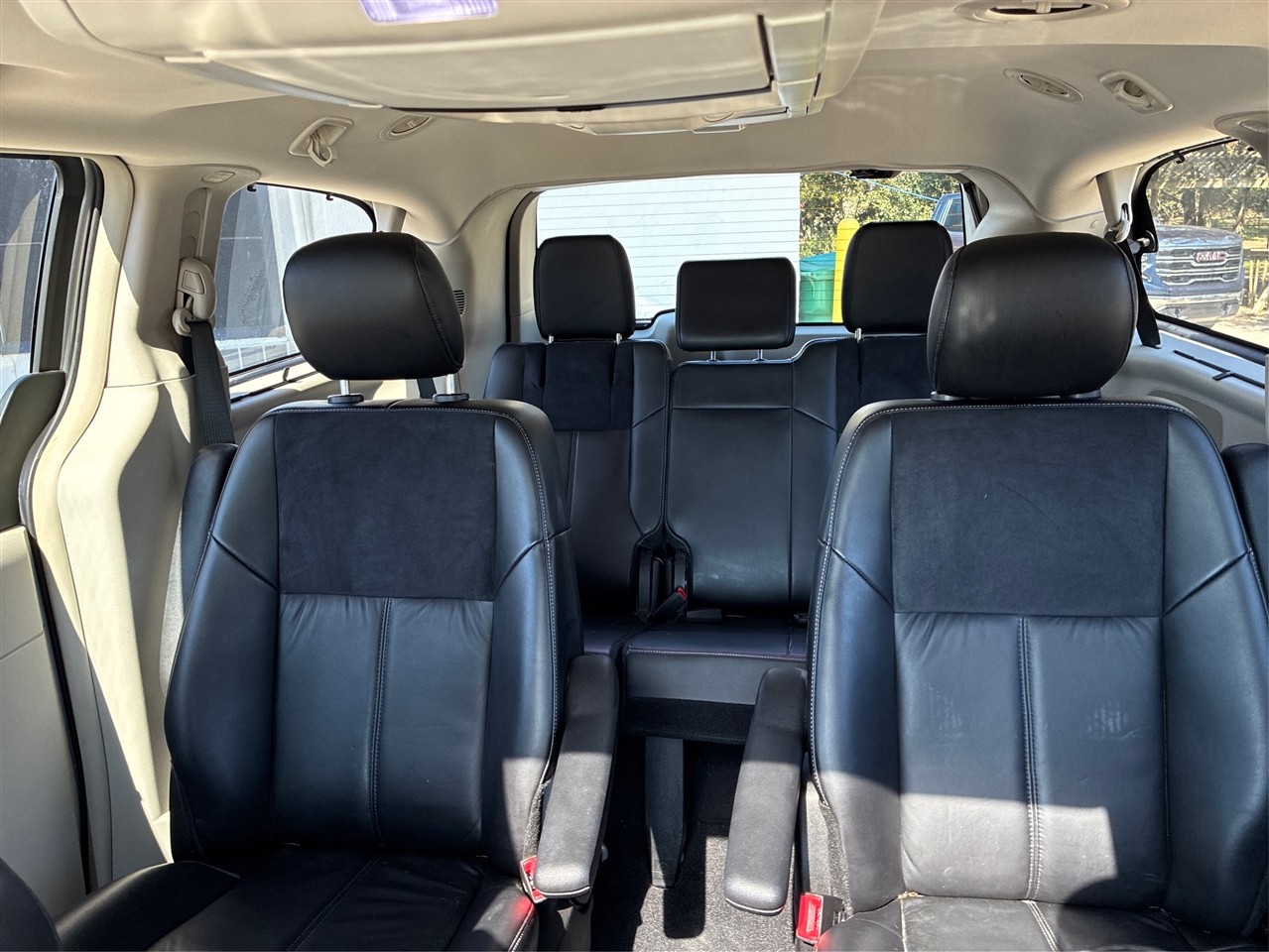 Chrysler Town & Country Limited Platinum 2015