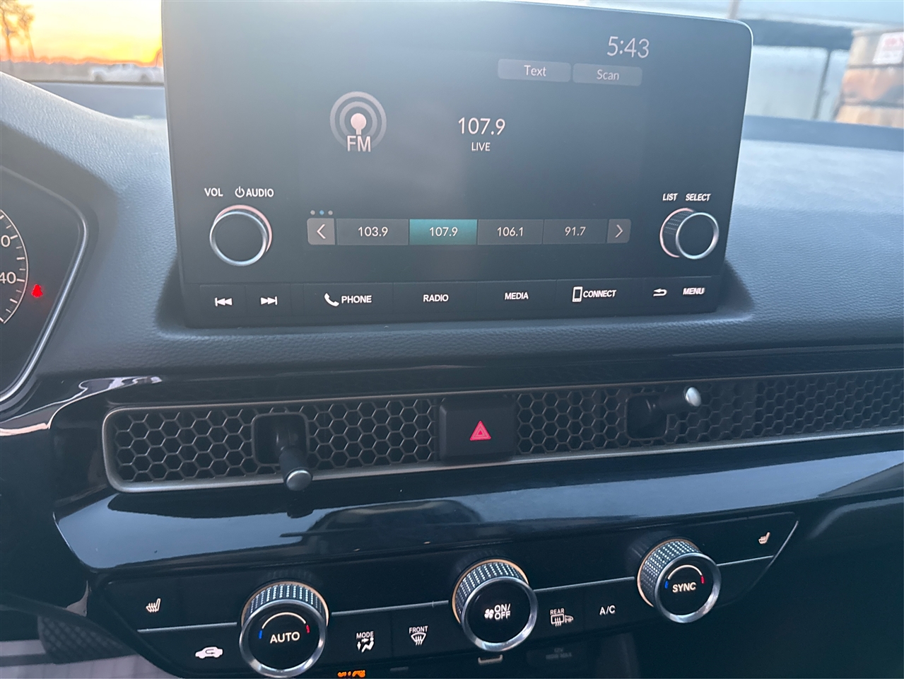 Honda Civic EX-L Hatchback 2024