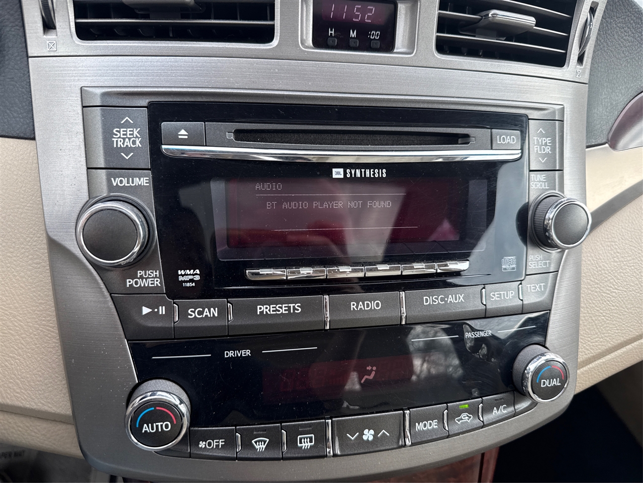 Toyota Avalon Base 2011