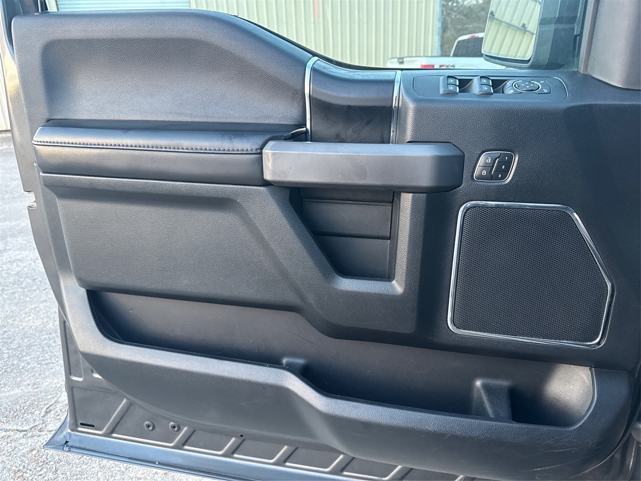 Ford F-150 Platinum SuperCrew 5.5-ft. Bed 2WD 2020