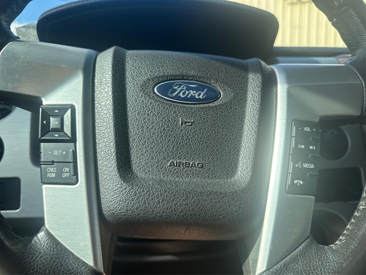 Ford F-150 Platinum SuperCrew 4WD 2014