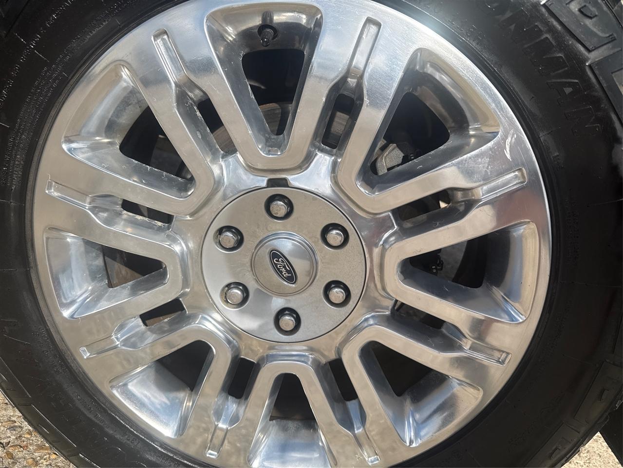 Ford F-150 Platinum SuperCrew 4WD 2014