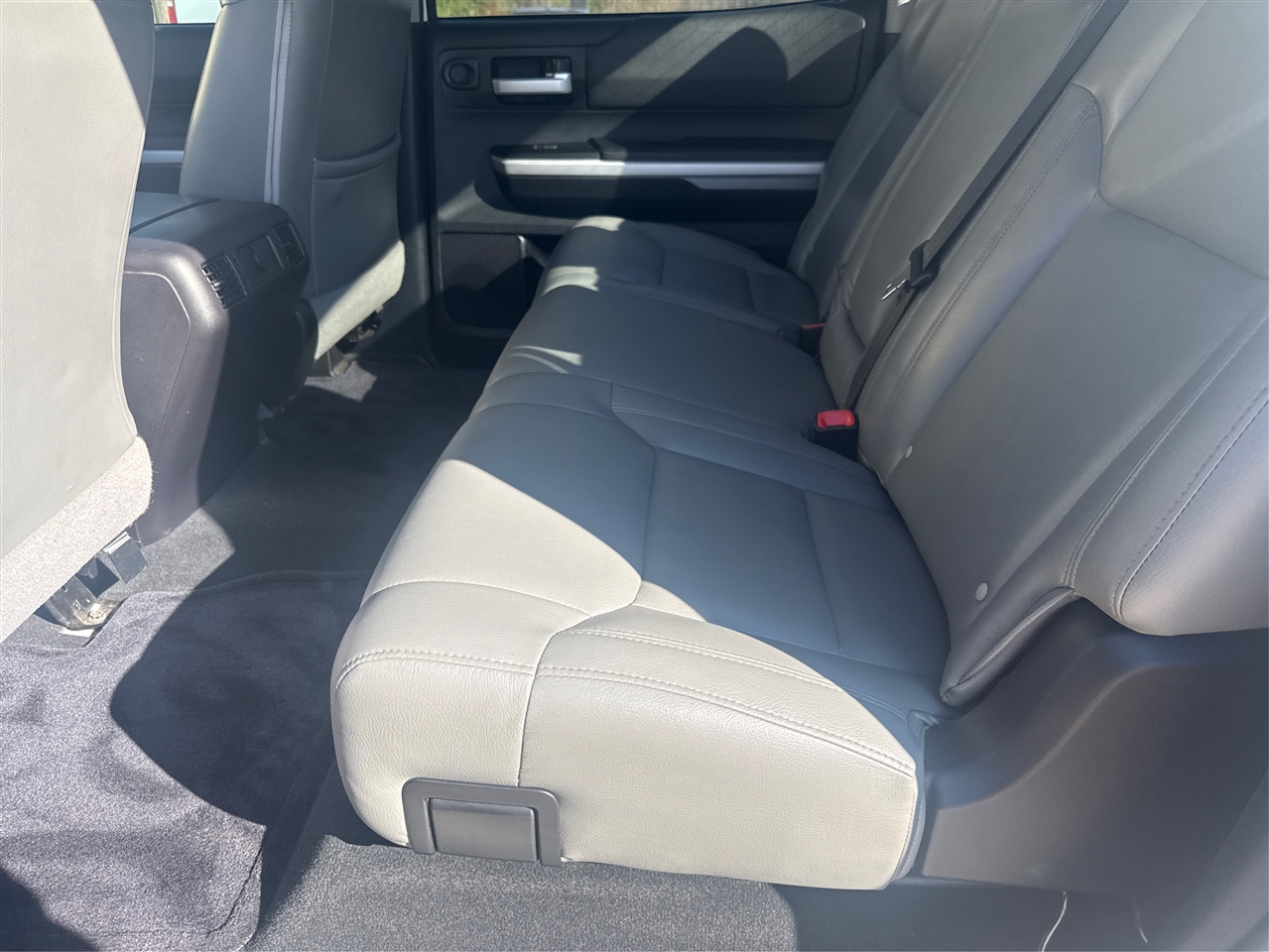 Toyota Tundra SR5 5.7L V8 FFV CrewMax 4WD 2014