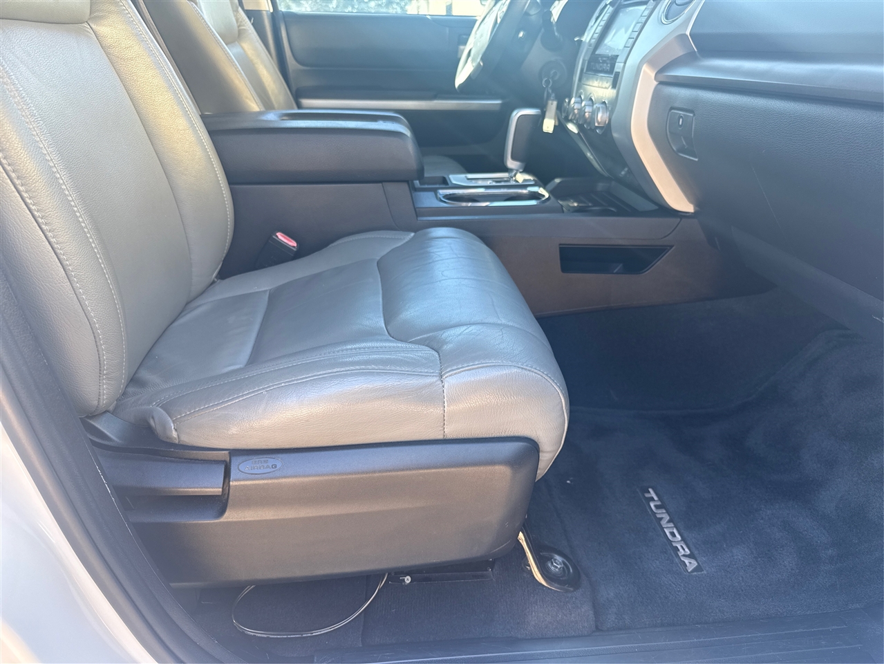 Toyota Tundra SR5 5.7L V8 FFV CrewMax 4WD 2014