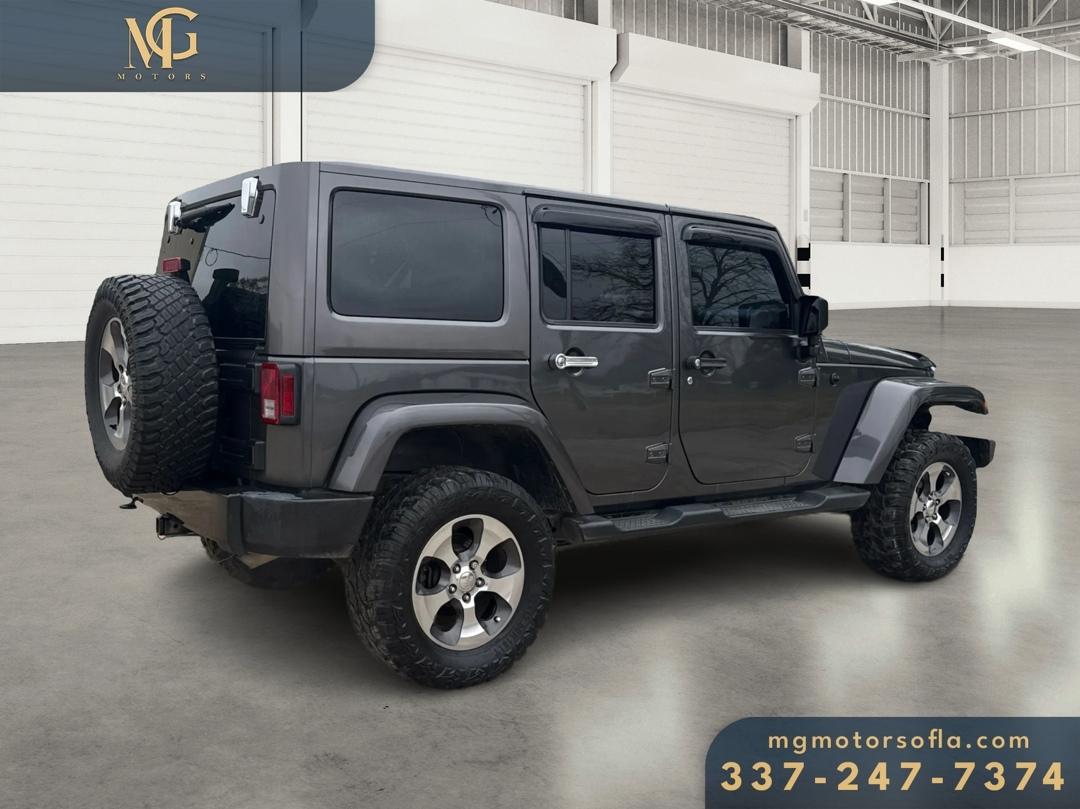 Jeep Wrangler Unlimited Sahara 4WD 2017