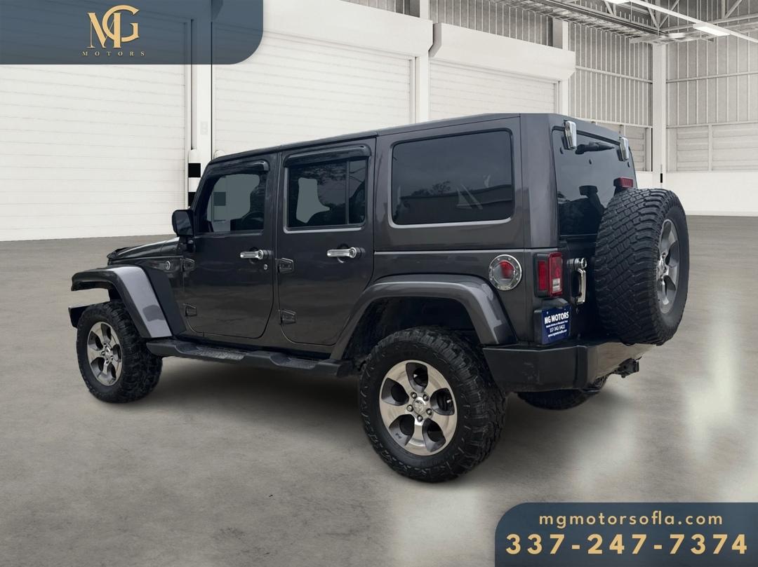 Jeep Wrangler Unlimited Sahara 4WD 2017