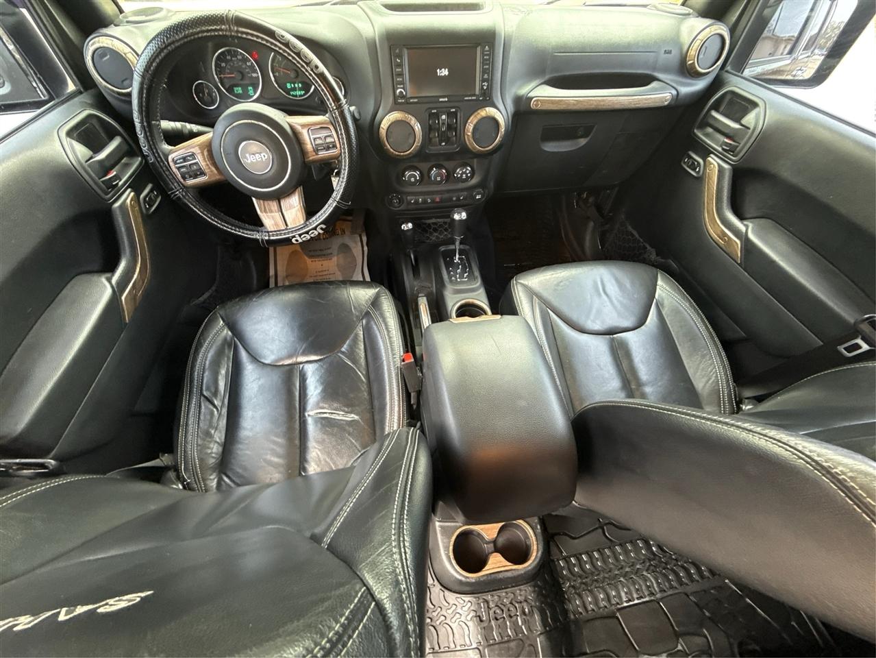 Jeep Wrangler Unlimited Sahara 4WD 2017