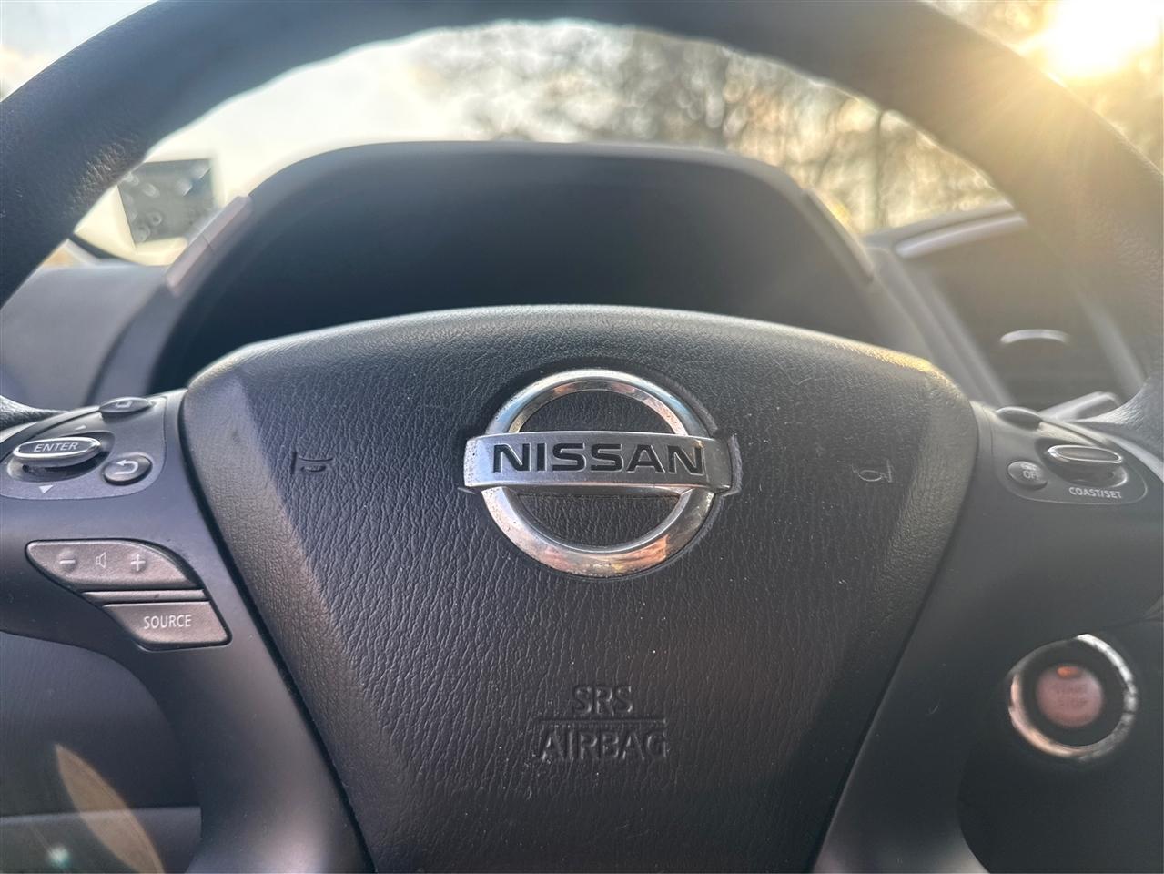 Nissan Pathfinder S 4WD 2014