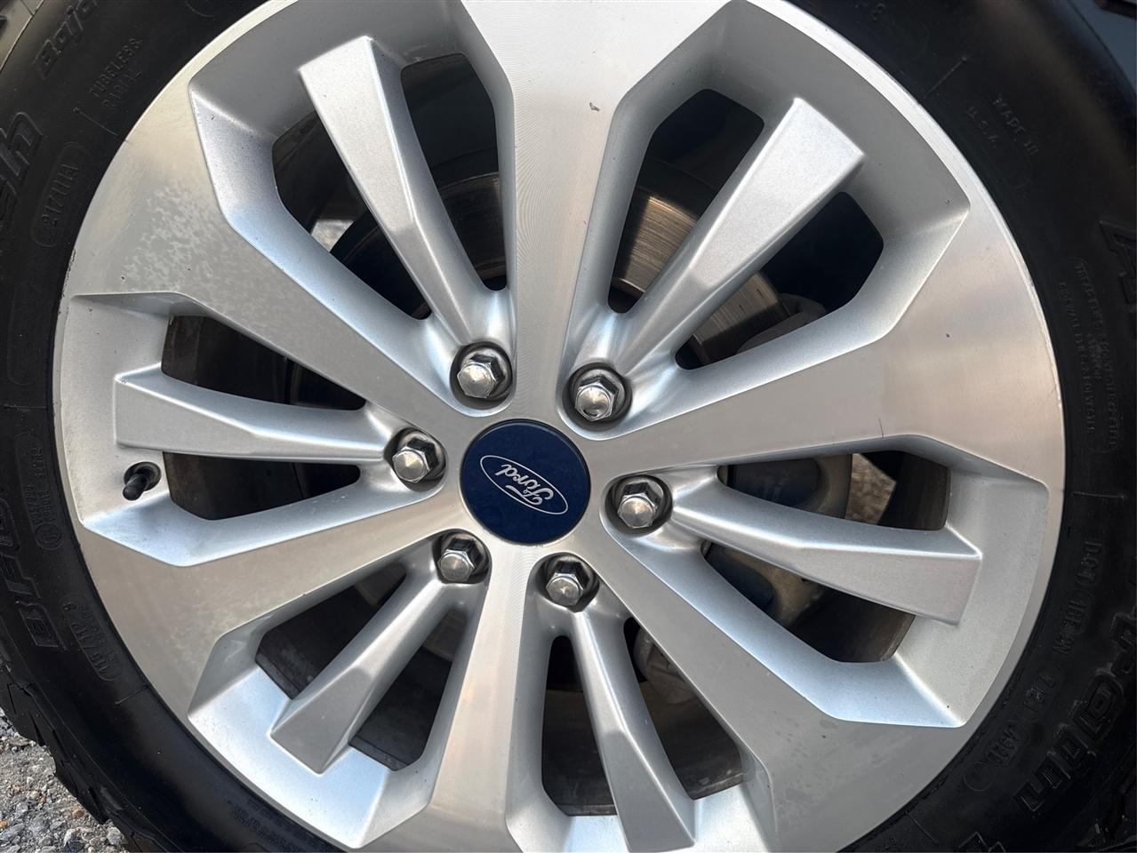 Ford F-150 Lariat SuperCrew 5.5-ft. Bed 4WD 2016