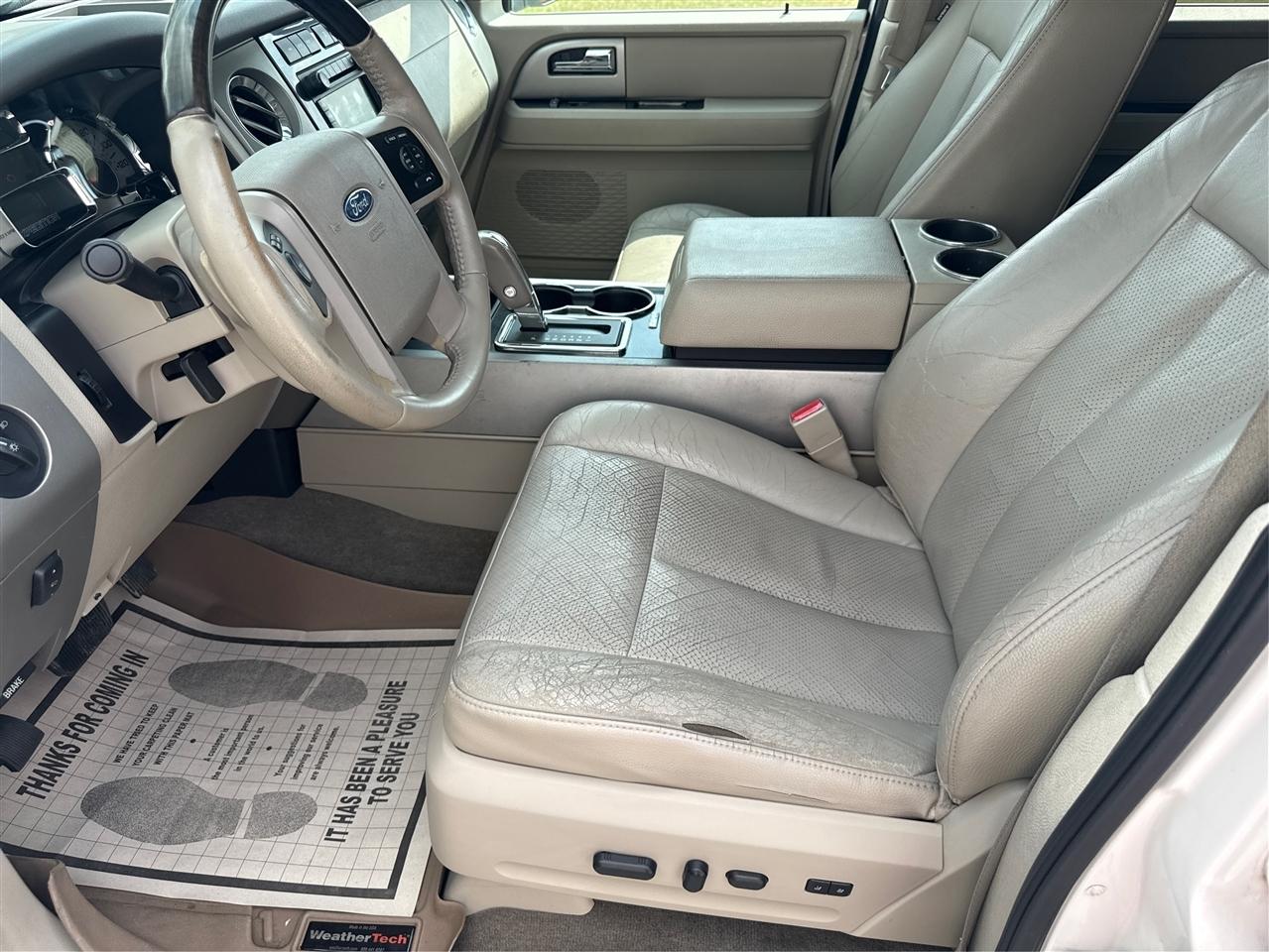 Ford Expedition EL Limited 2WD 2012