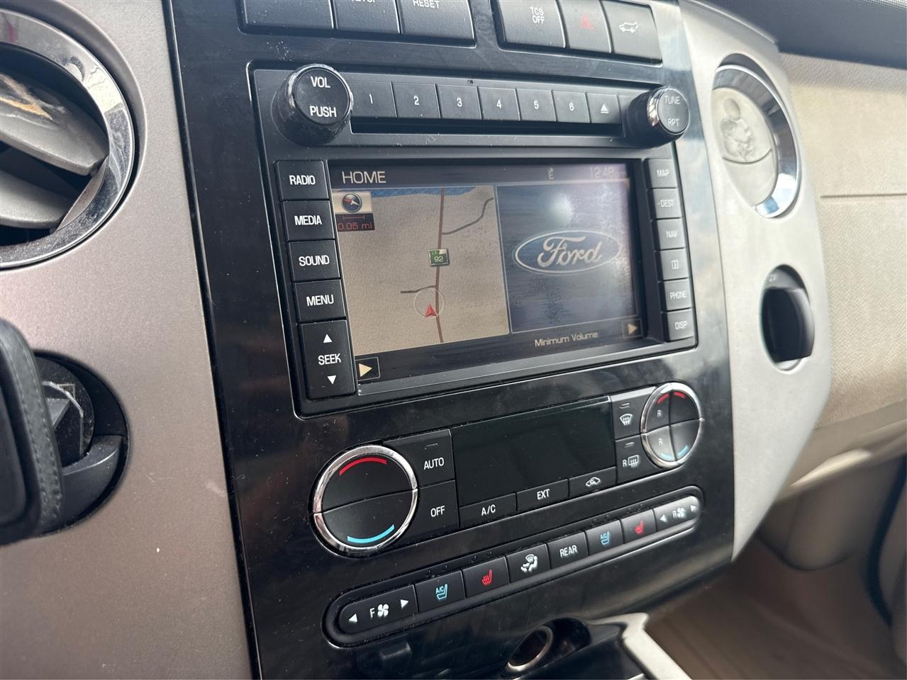 Ford Expedition EL Limited 2WD 2012