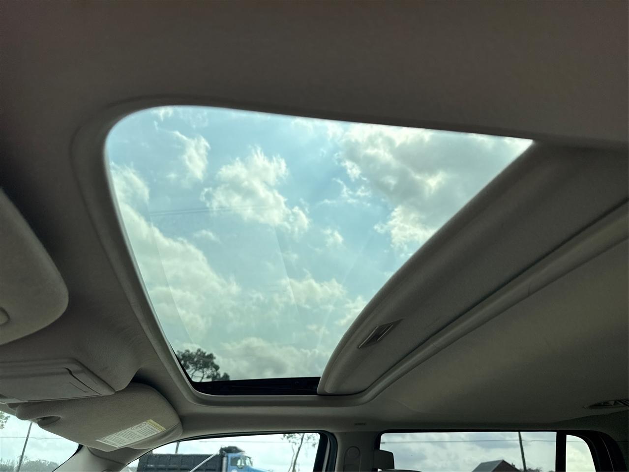 Ford Expedition EL Limited 2WD 2012