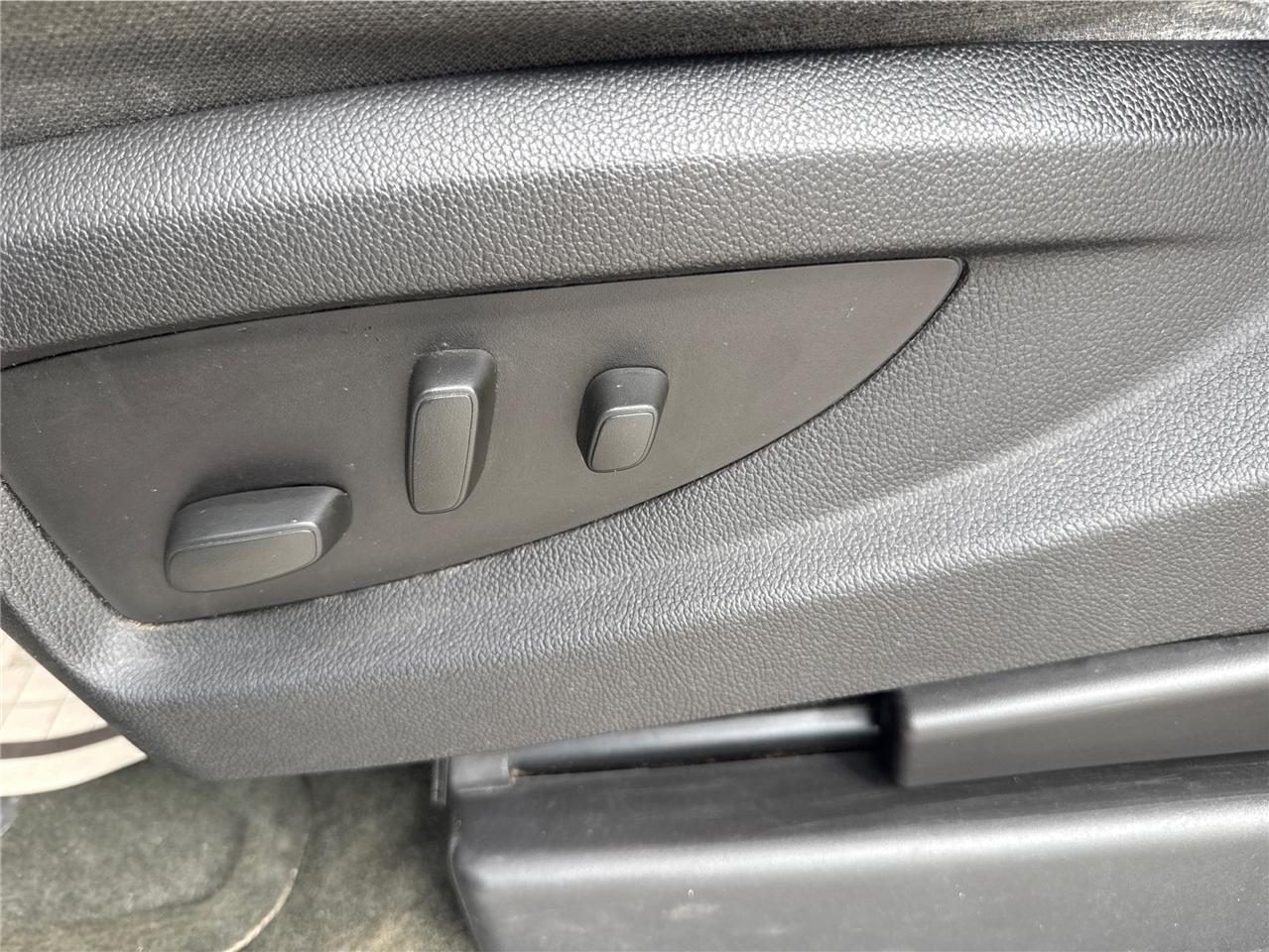 Chevrolet Suburban LS 2WD 2016