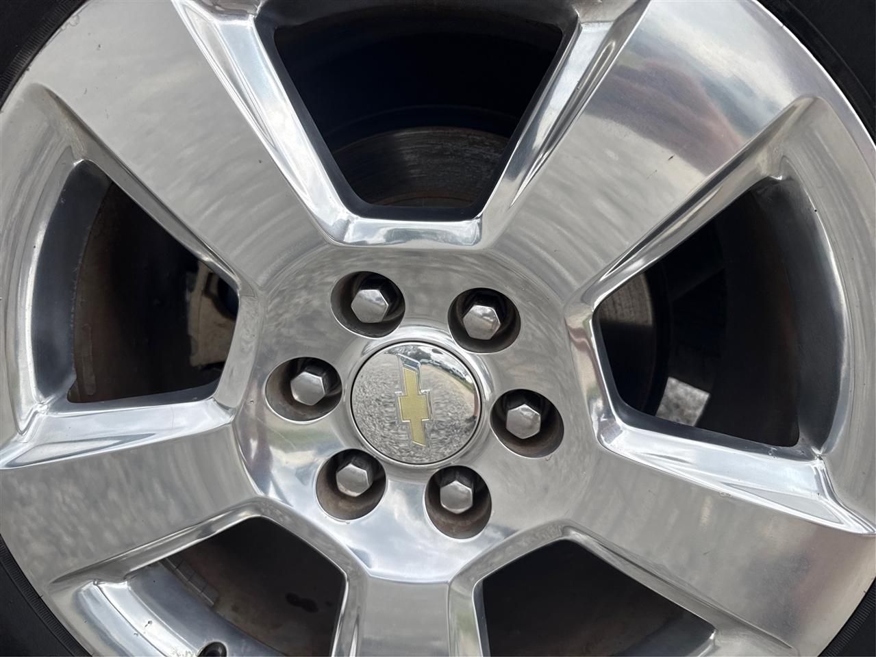 Chevrolet Suburban LS 2WD 2016