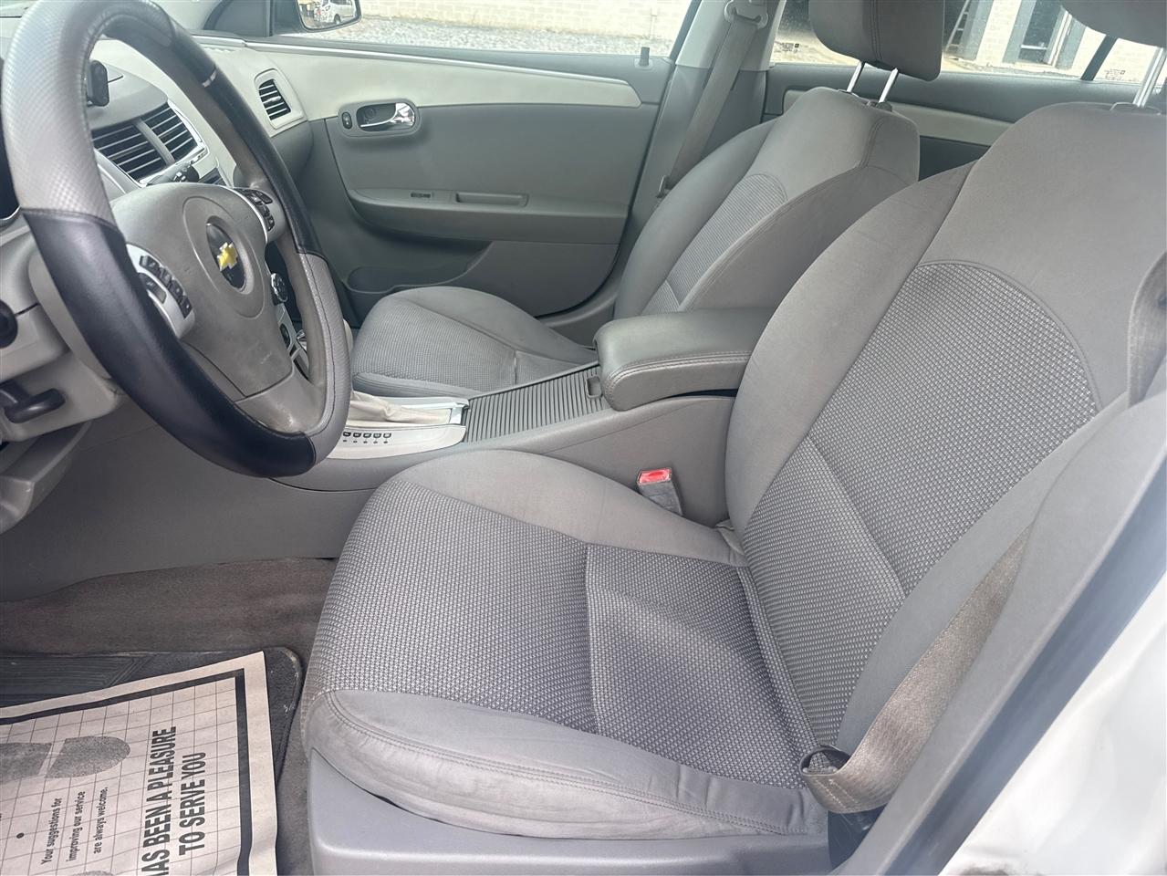 Chevrolet Malibu 1LT 2011