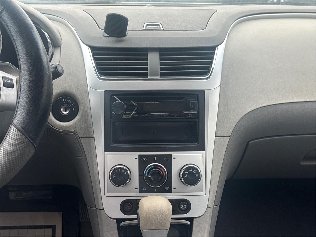 Chevrolet Malibu 1LT 2011