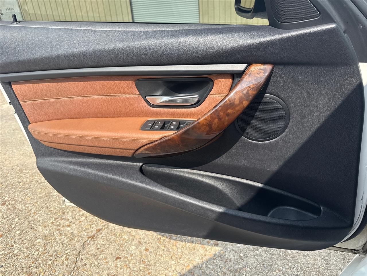 BMW 3-Series 328i Sedan 2014