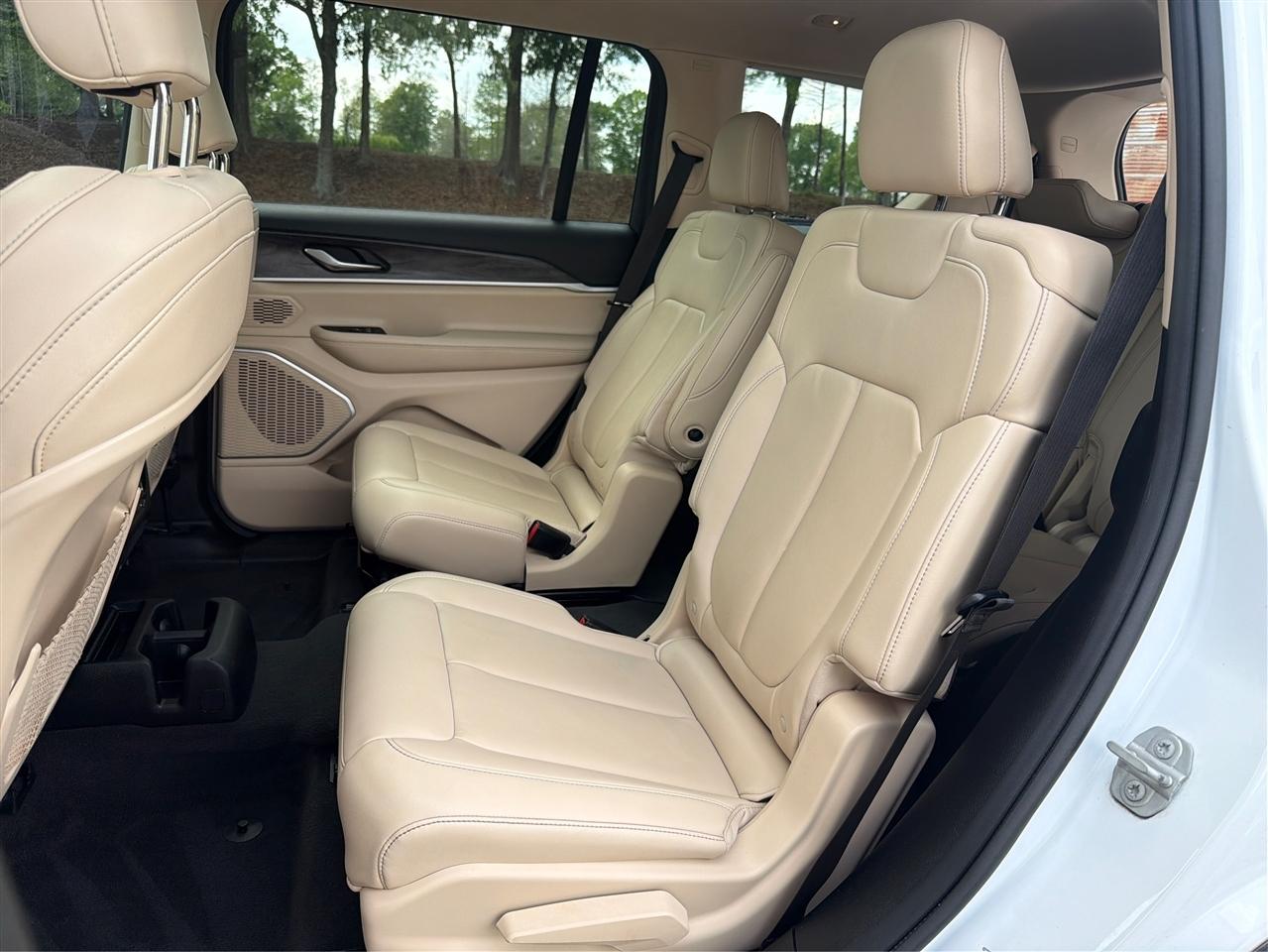 Jeep Grand Cherokee L Limited 2WD 2021