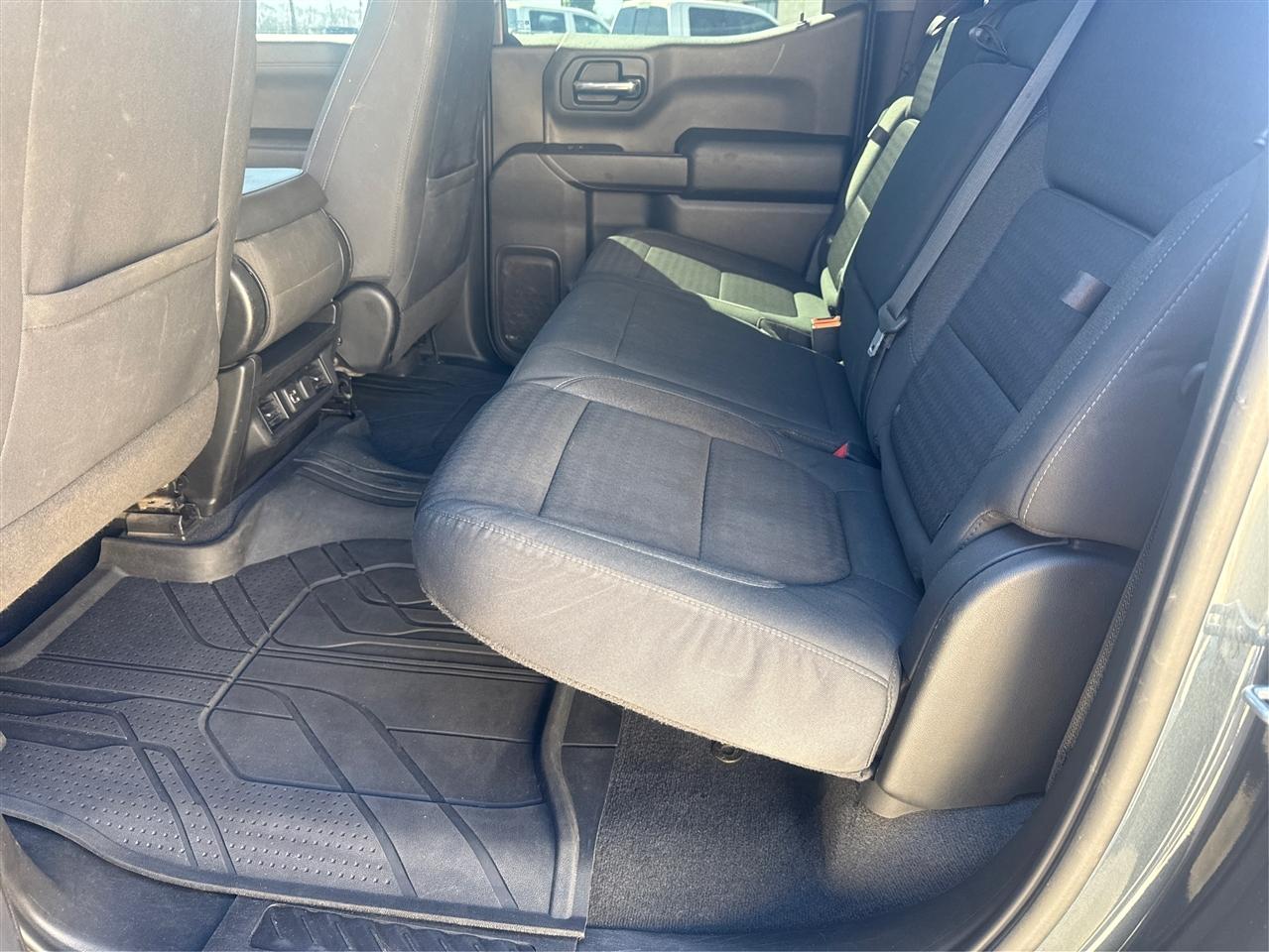 Chevrolet Silverado 1500 LT Crew Cab 2WD 2020