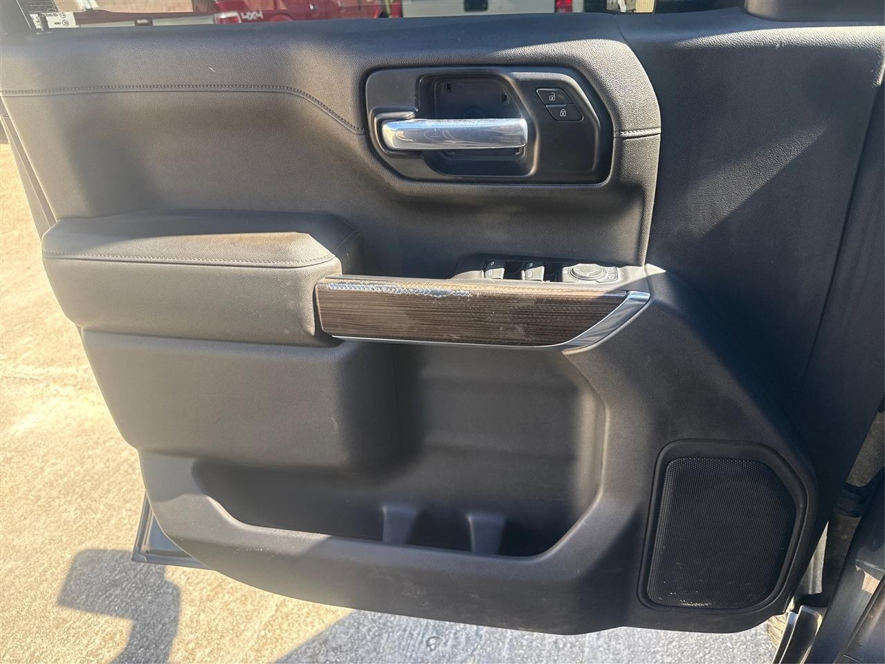 Chevrolet Silverado 1500 LT Crew Cab 2WD 2020