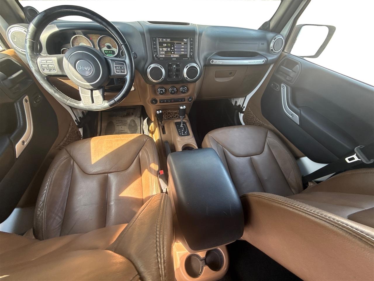 Jeep Wrangler Unlimited Sahara 4WD 2013