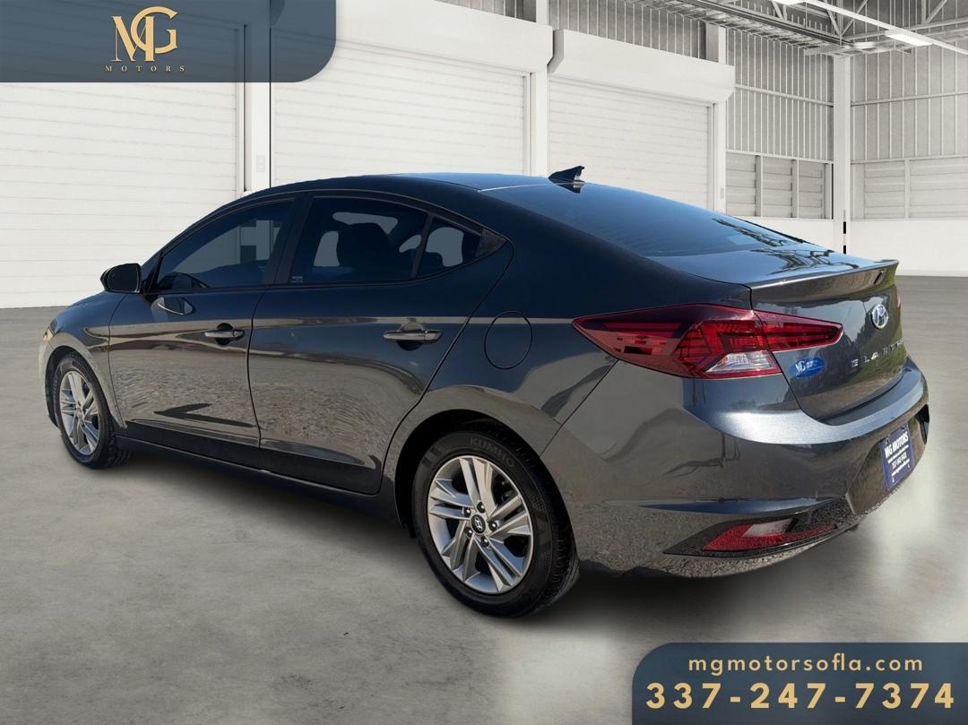 Hyundai Elantra SEL 2020