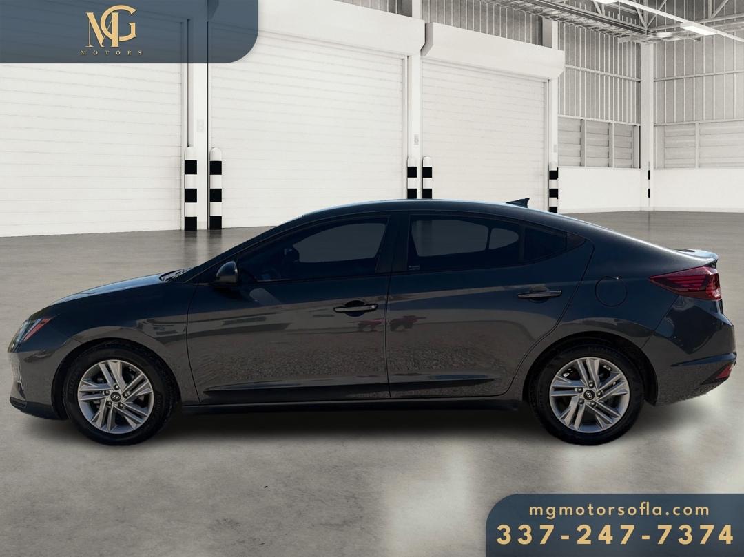 Hyundai Elantra SEL 2020