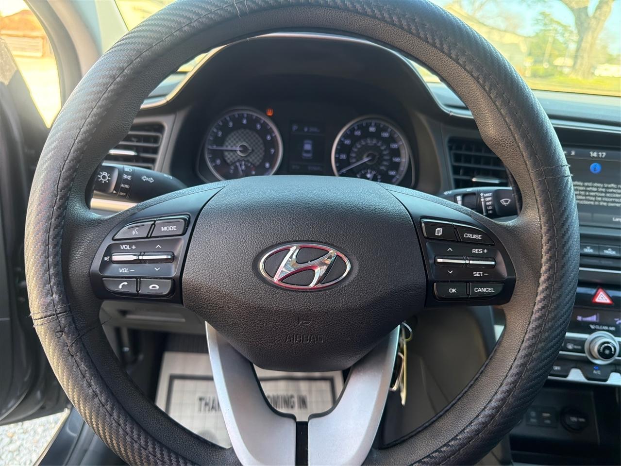 Hyundai Elantra SEL 2020