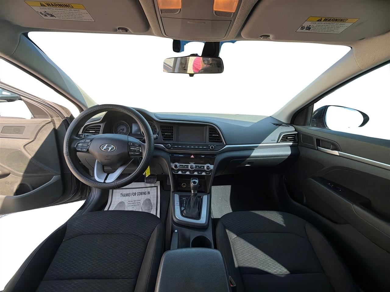 Hyundai Elantra SEL 2020