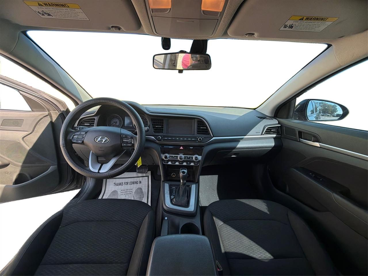 Hyundai Elantra SEL 2020