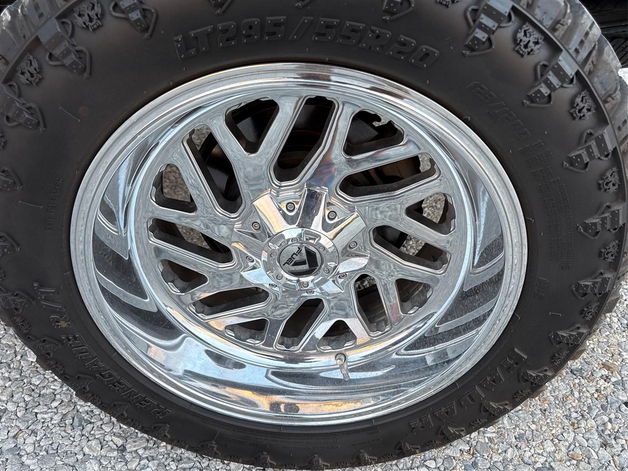 Toyota Tundra Limited 5.7L CrewMax 4WD 2020