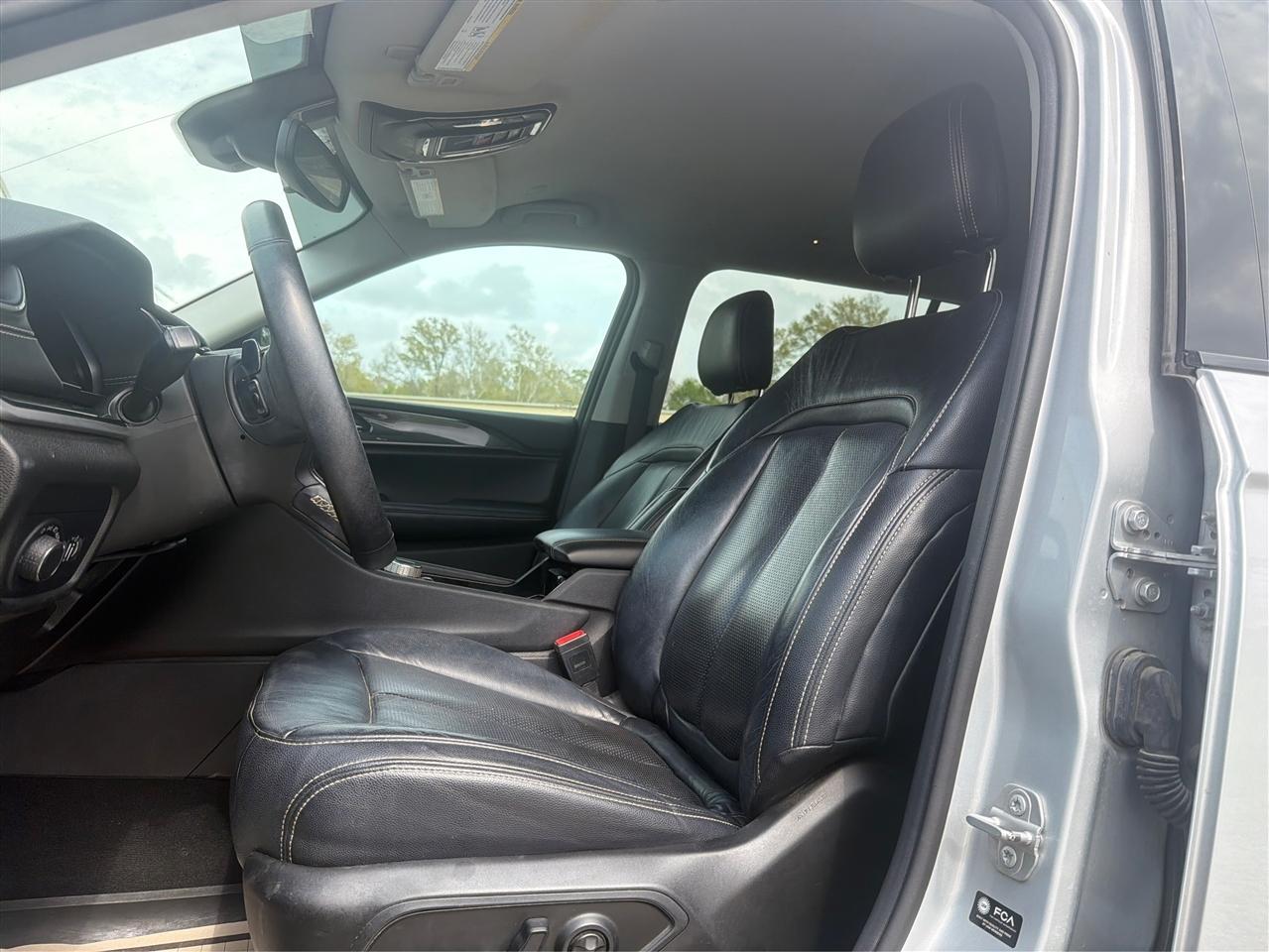 Jeep Grand Cherokee L Laredo 2022